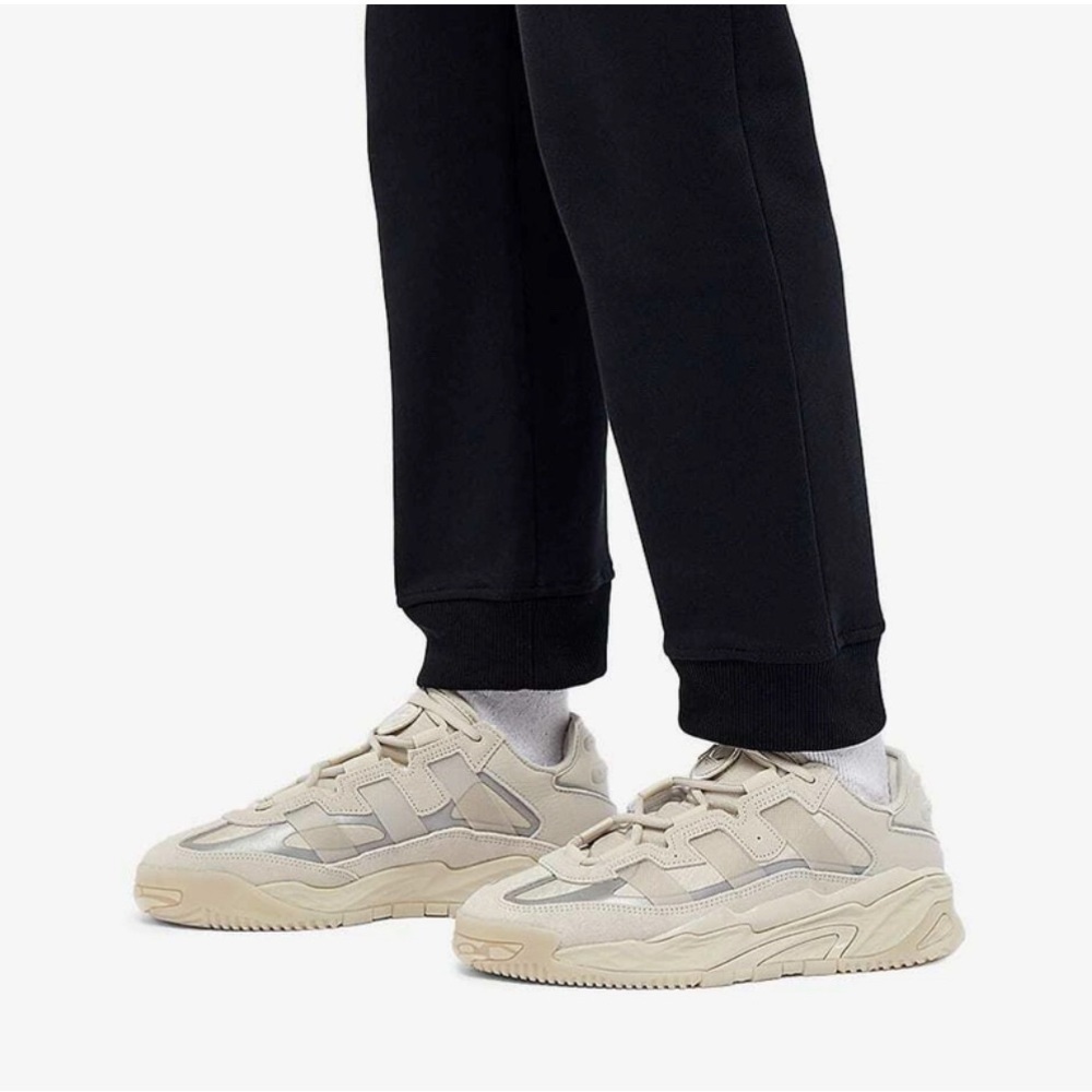 Adidas Cream Sneakers Retro-Inspired Chunky Sole - Picture 3 of 7